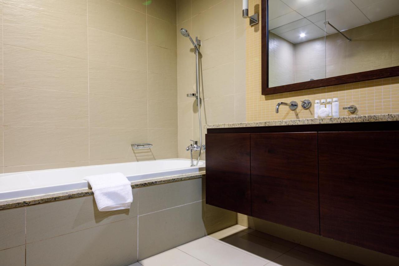 Maison Privee - Spacious Apt On Palm Jumeirah W Sea Views And Premium Facilities Access Apartment