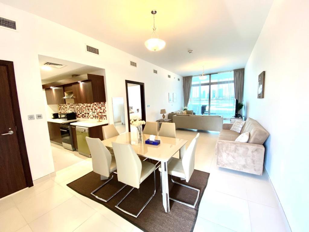 Apartment Holiday Apartment In Palm Jumeirah With Beach Access Dubai