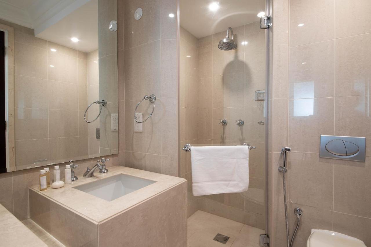 Maison Privee - Opulent Apt Beside Mall W Burj Khalifa Views * Dubai