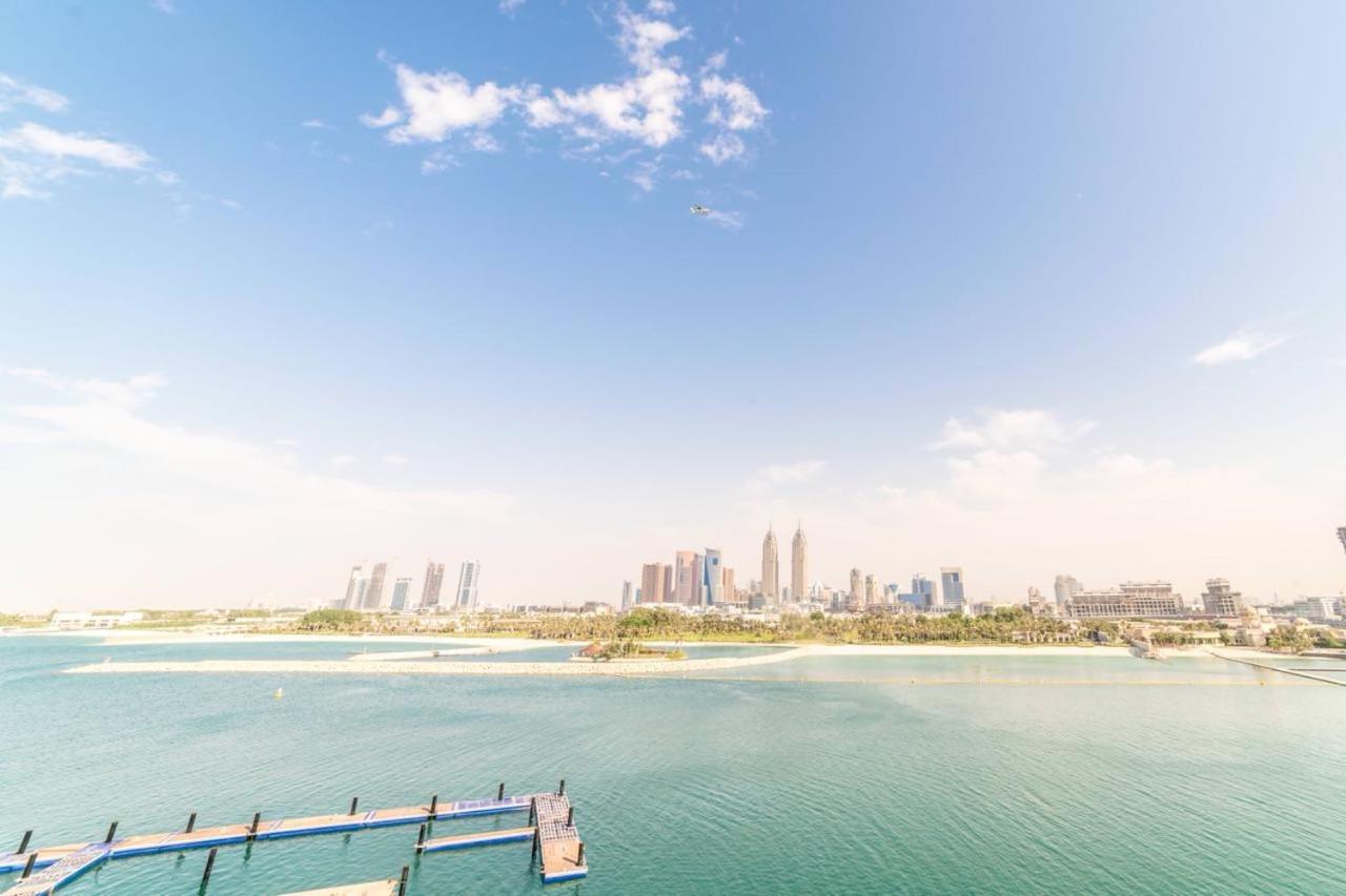 Apartment Holiday Apartment In Palm Jumeirah With Beach Access *