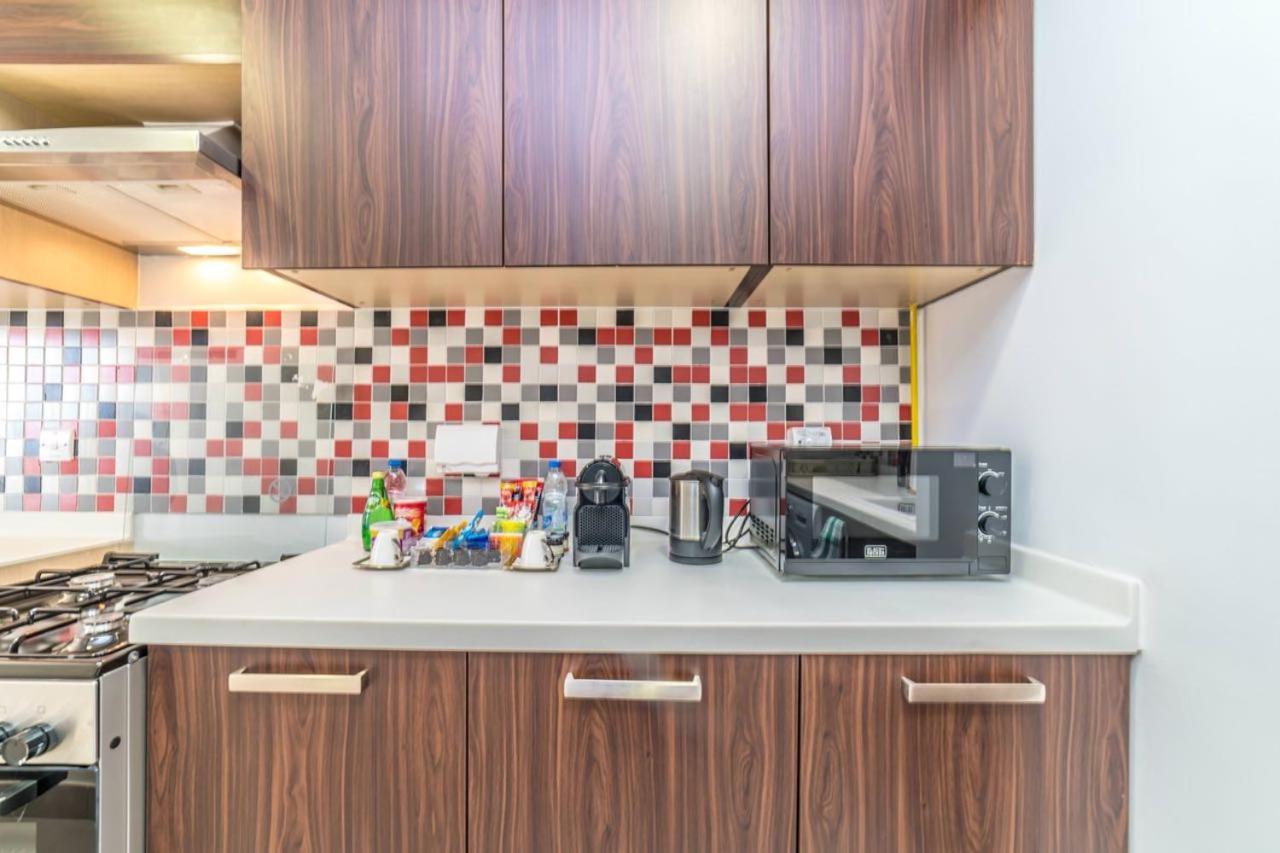 Holiday Apartment In Palm Jumeirah With Beach Access *