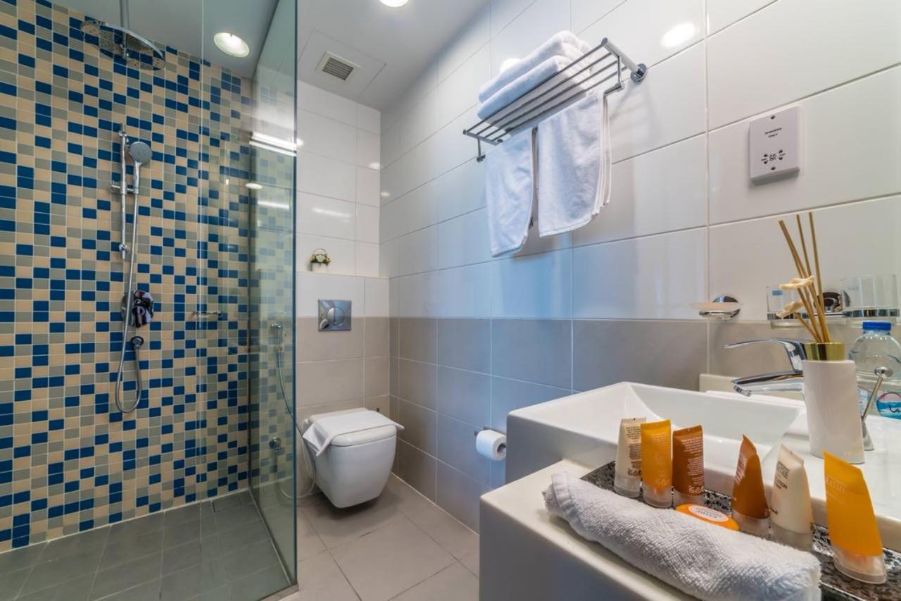 Apartment Holiday Apartment In Palm Jumeirah With Beach Access *