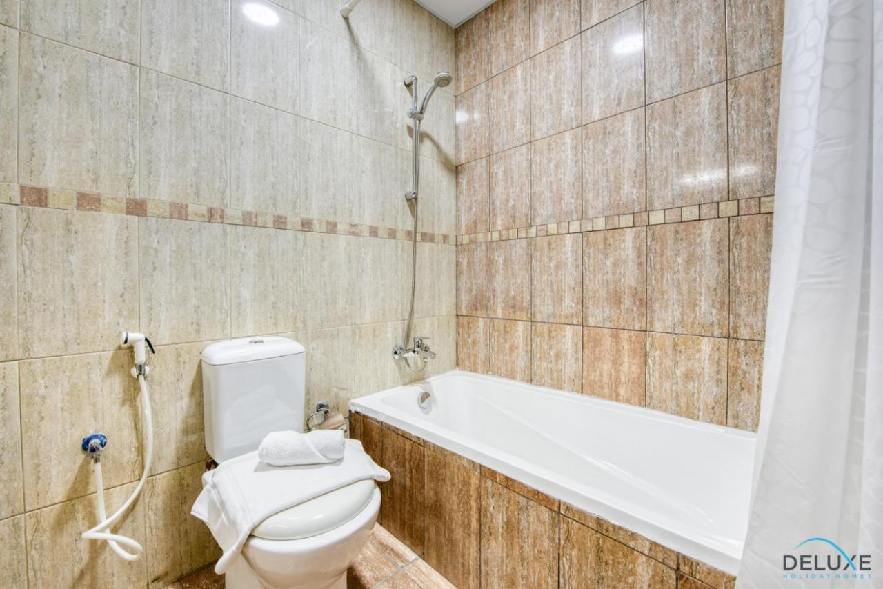 Minutes Away To Metro Unit With Nearby Retail Outlets, Gate 2, Jumeirah Towers By Deluxe Homes