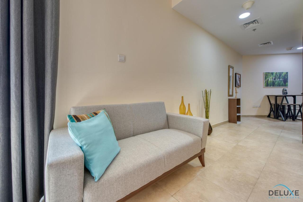 Minutes Away To Metro Unit With Nearby Retail Outlets, Gate 2, Jumeirah Towers By Deluxe Homes *