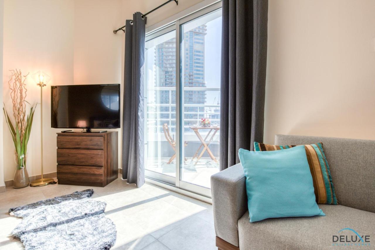 Apartment Minutes Away To Metro Unit With Nearby Retail Outlets, Gate 2, Jumeirah Towers By Deluxe Homes Dubai