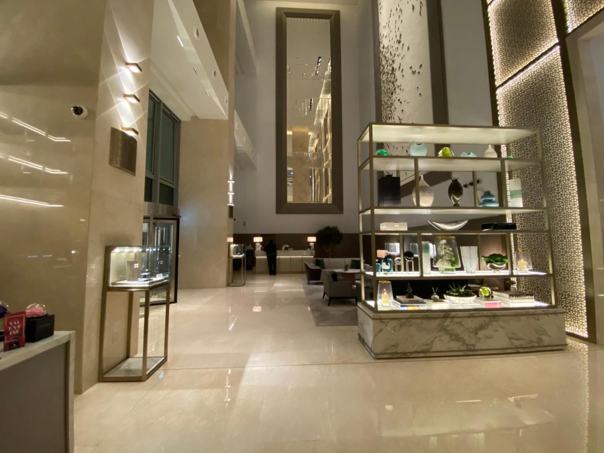 Address Mall Fashion Avenue 1 Bedroom 34 Floor Apartment Dubai