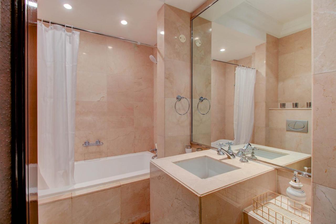 Durrani Homes - Souk Al Bahar 2br Besides Burj Khalifa&dubai Mall *