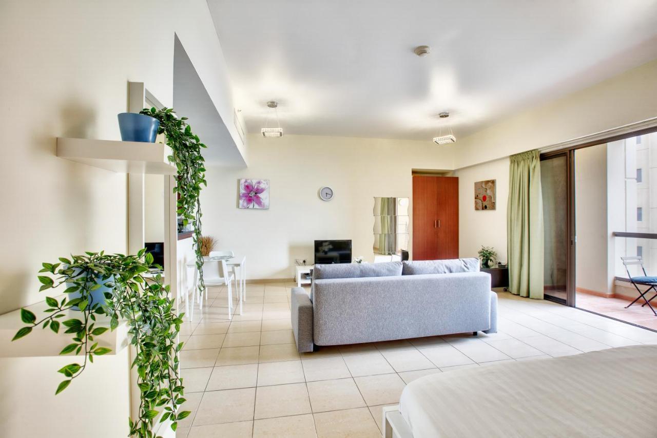 Spacious Sea View At The Jbr Daire