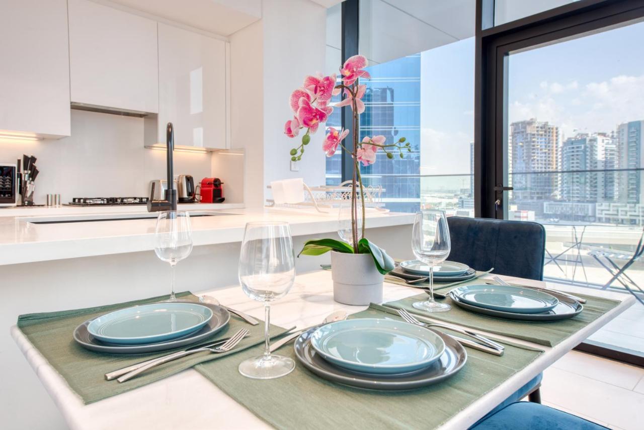 Maison Privee - Luxury, Spacious, Modern Near Burj Khalifa And Canal Dubai