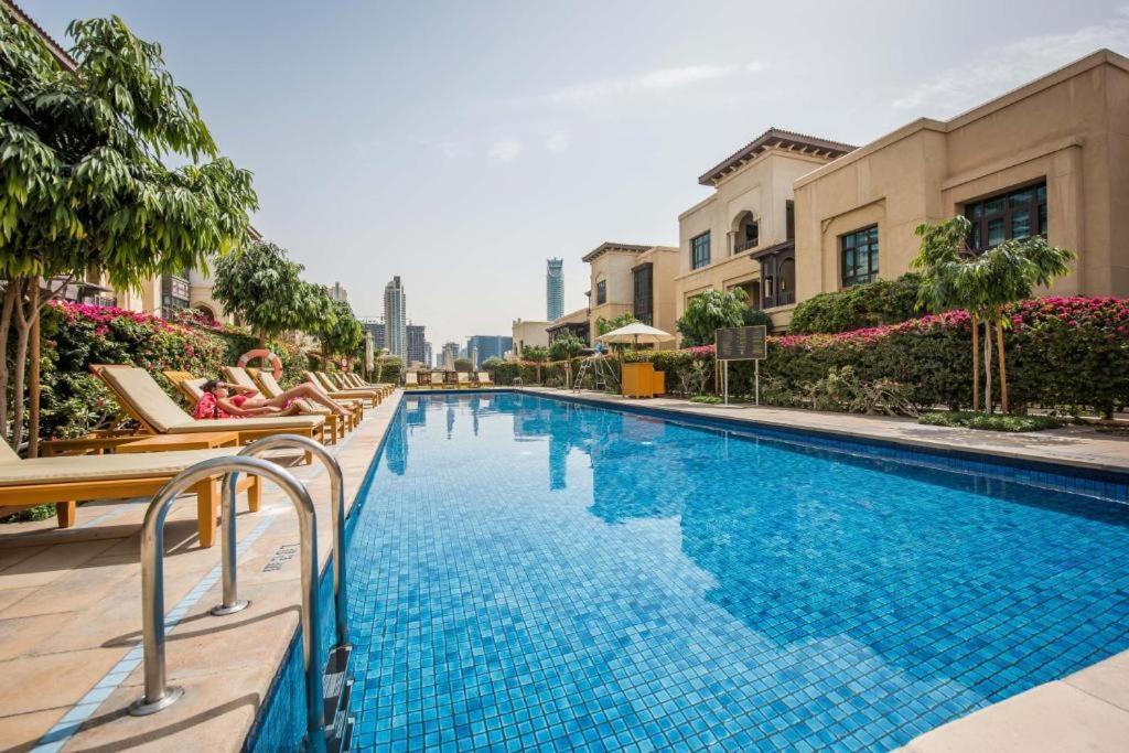 Bnbmehomes - Traditional Meets Modern In Downtown - 5041 Apartment Dubai
