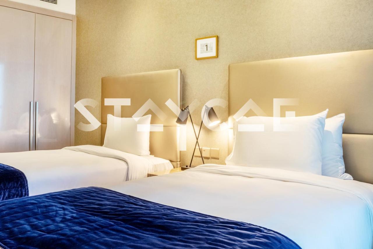 Staycae Paramount Towers Apartment