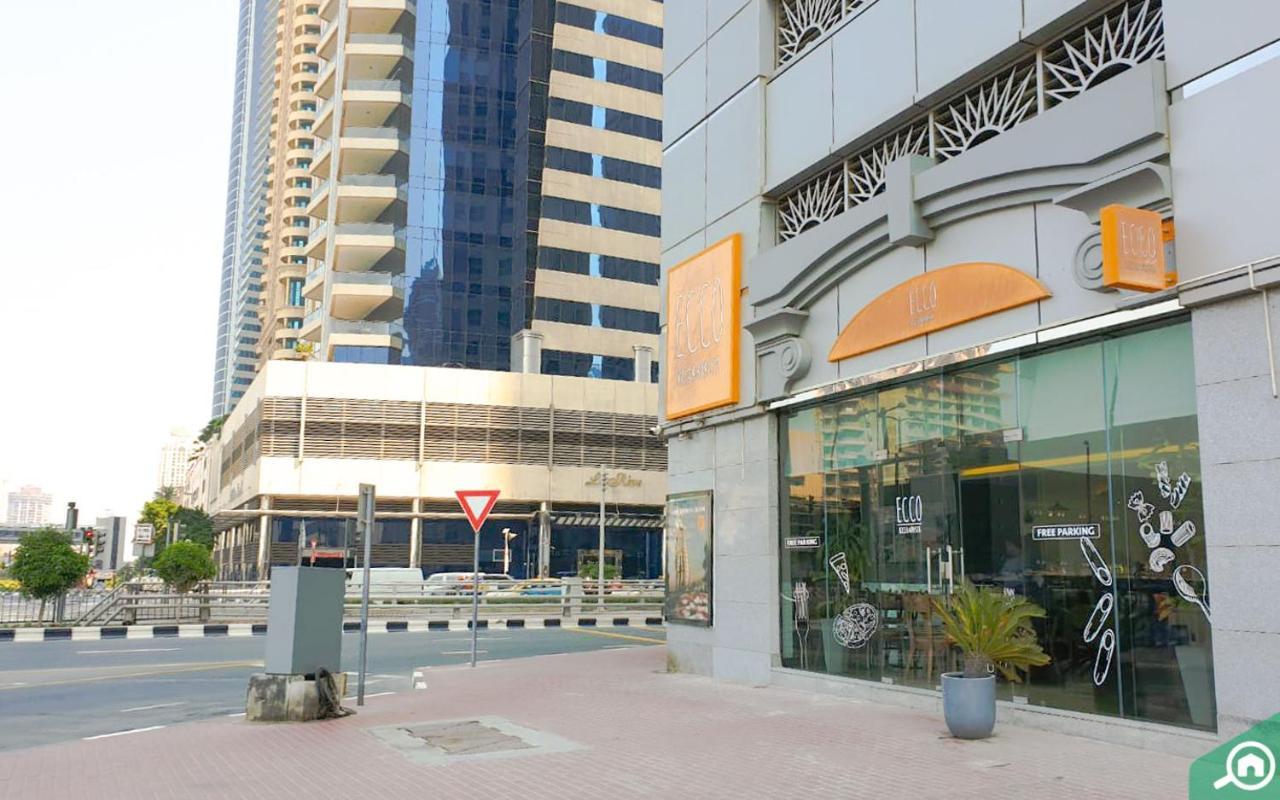 3 Bedroom Sea View Princess Marina ! Walk To Beach *