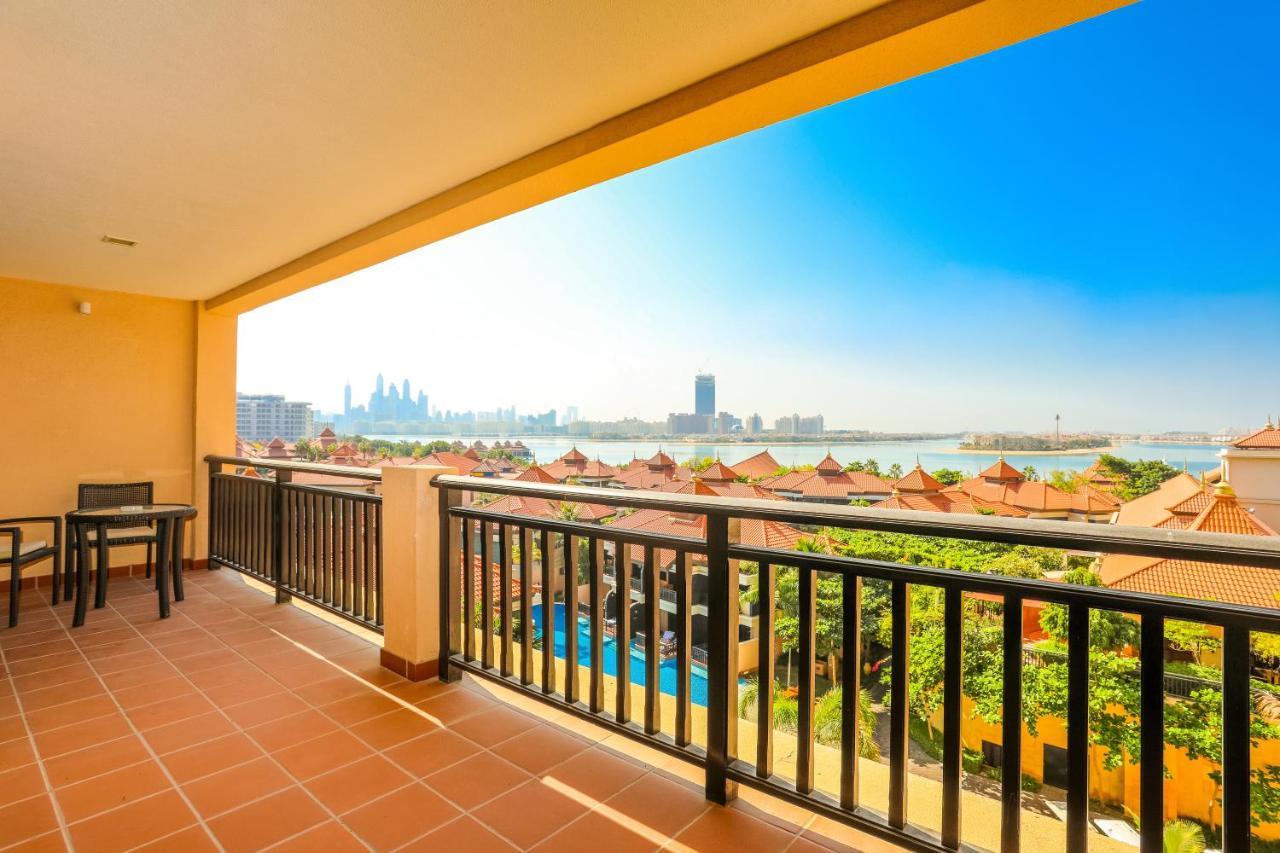 Signature Living Resort Apartments With Private Beach And Laguna Pool , Palm Jumeirah Dubai