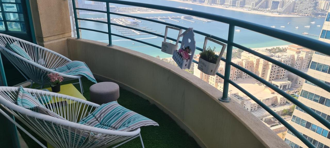 Green Sky Apartment *