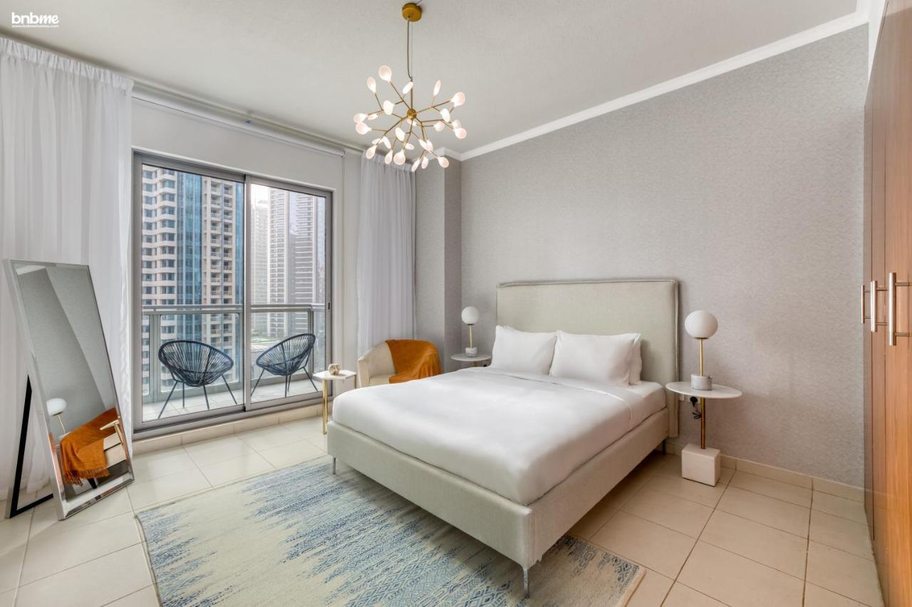 Fountains - Burj Khalifa - Luxury Interiors - 1304 Apartment *