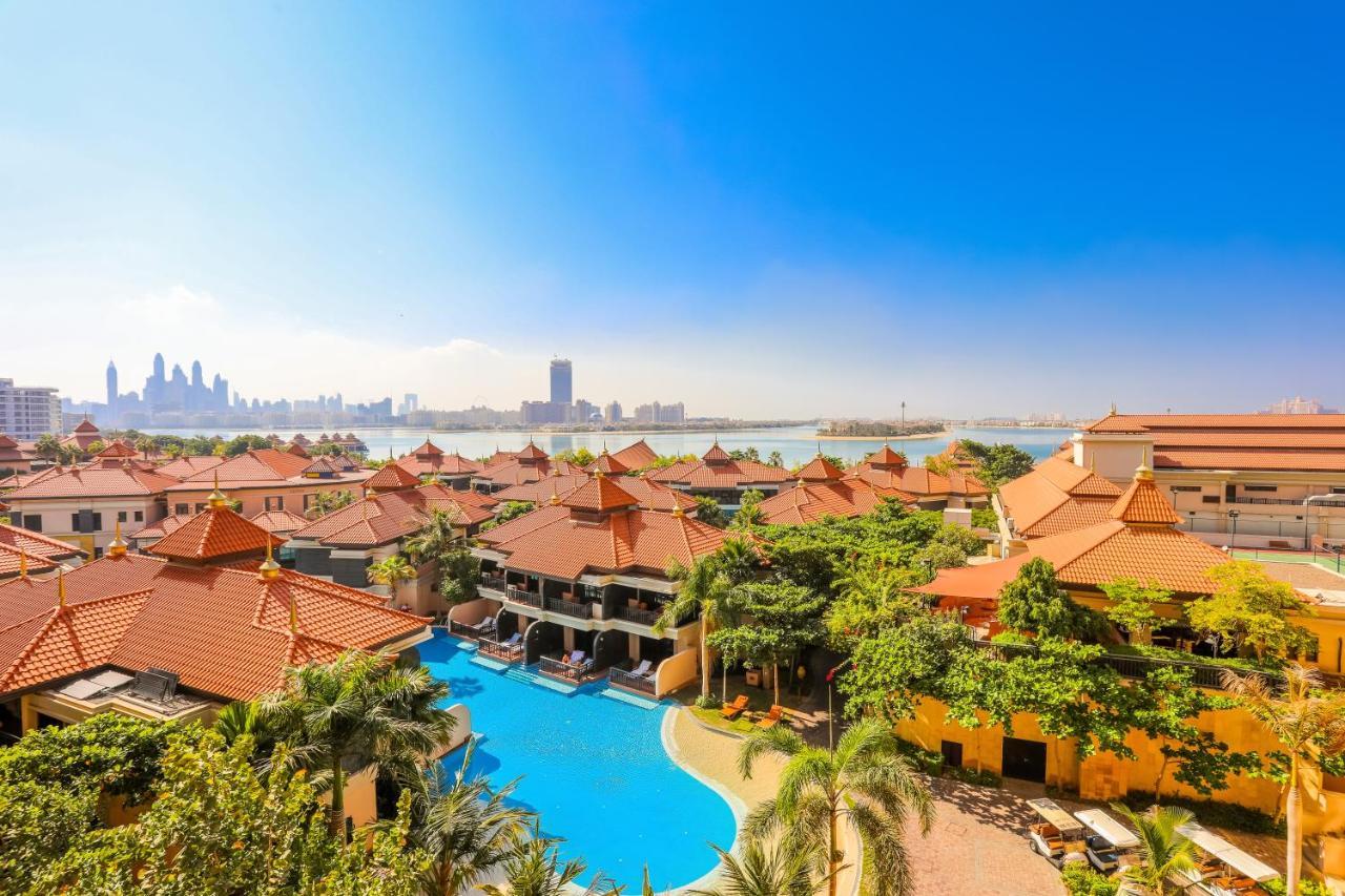 Signature Living Resort Apartments With Private Beach And Laguna Pool , Palm Jumeirah Dubai