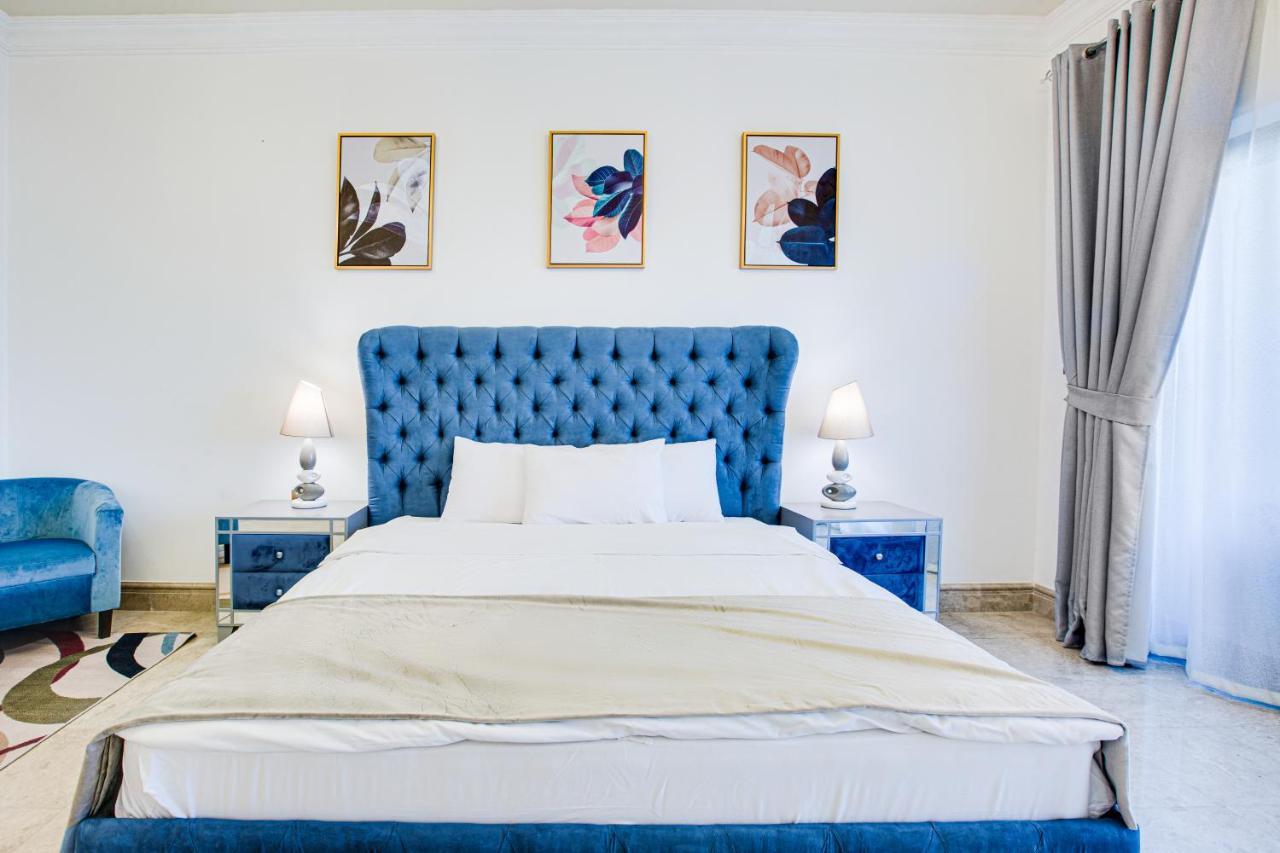 South & North Palm Jumeirah Apartment