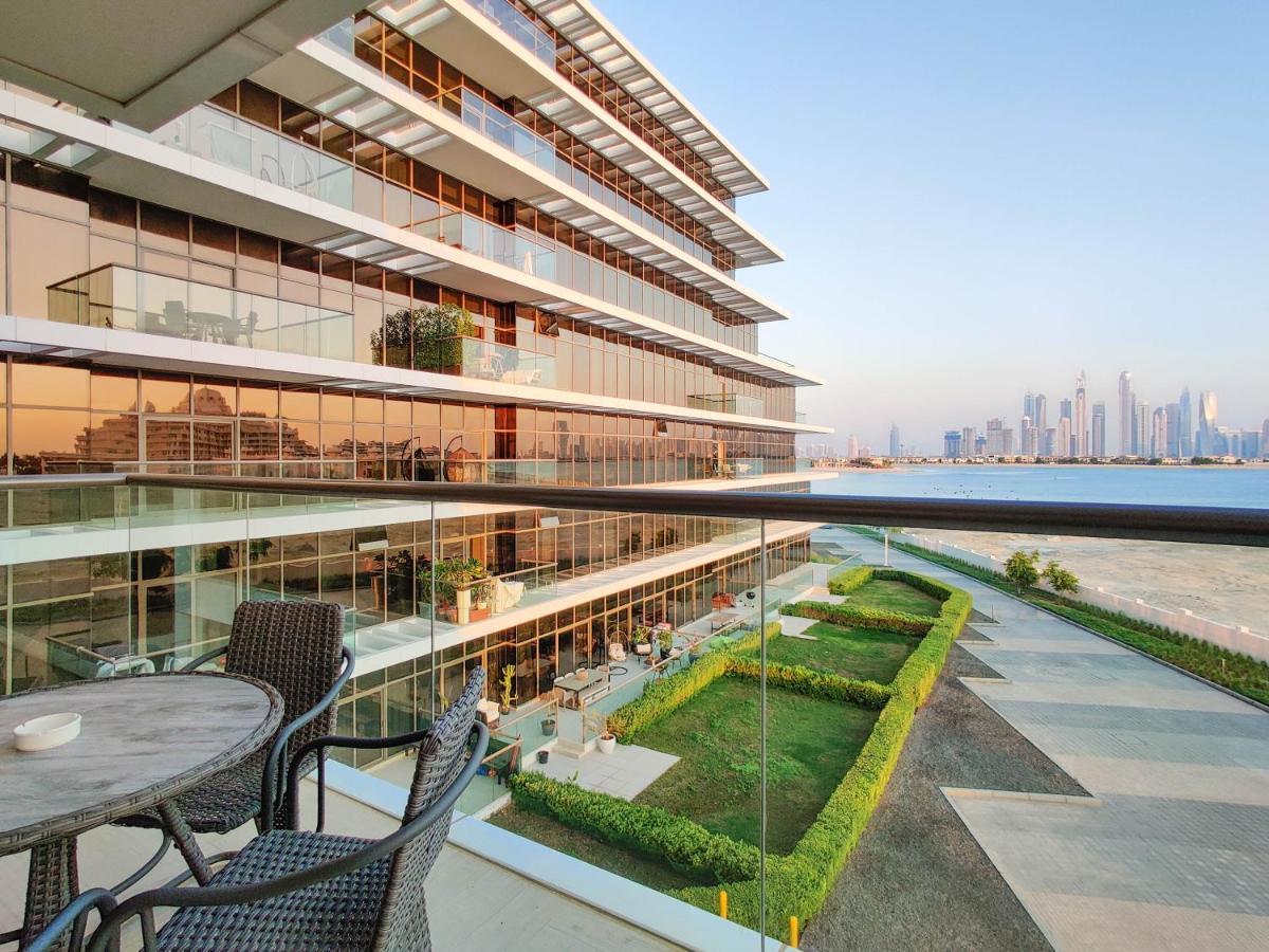 Bnbme - Th8 Palm Apartment Dubai