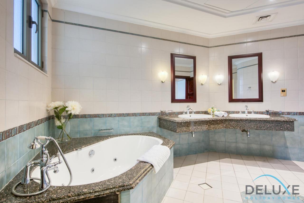 Villa Premier 6br With Private Pool On Palm Jumeirah Dubai