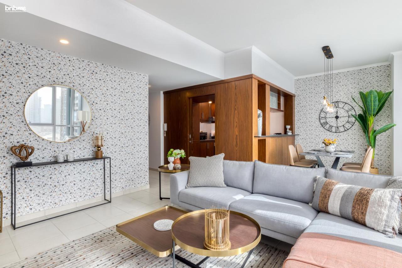 Fountains - Burj Khalifa - Luxury Interiors - 1304 Apartment *