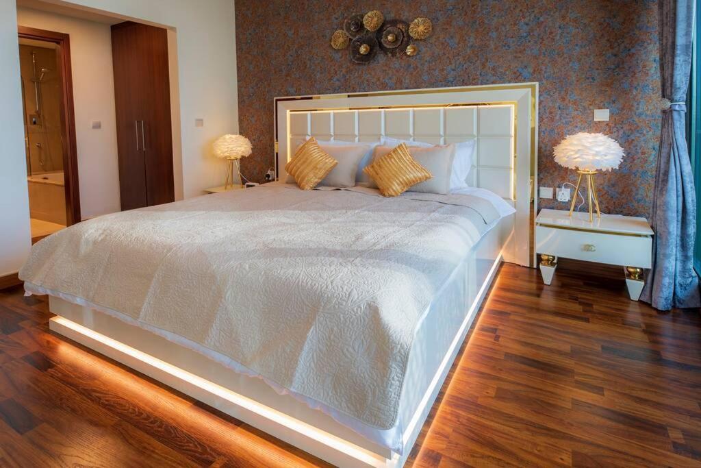 First Class 3br With Full Burj Khalifa And Fountain View