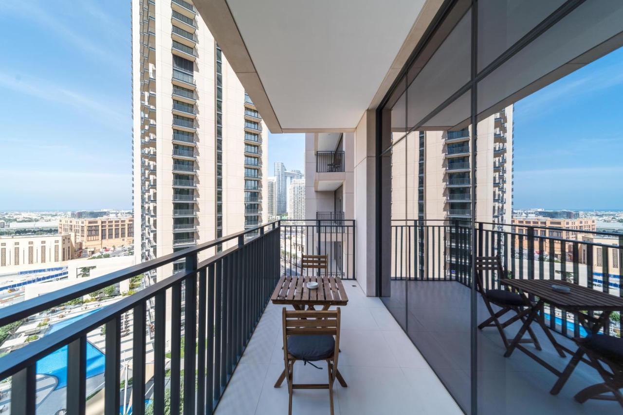 Lux Boulevard Dowtown Views Apartment