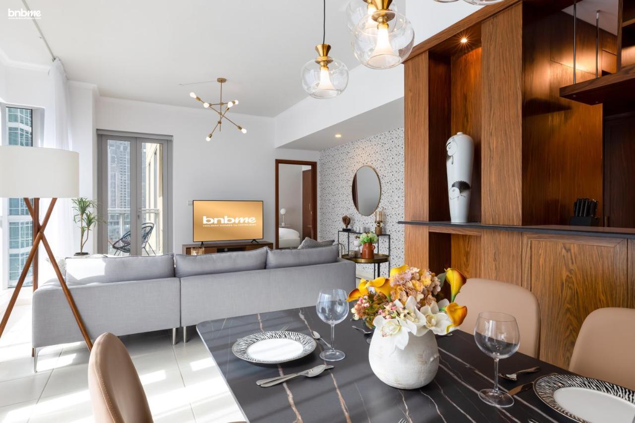 Apartment Fountains - Burj Khalifa - Luxury Interiors - 1304 Dubai
