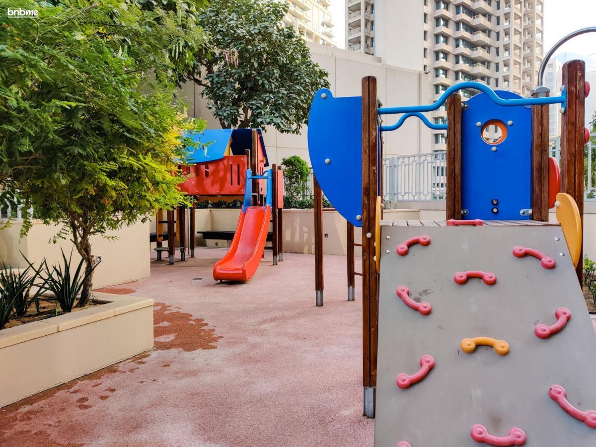 Fountains - Burj Khalifa - Luxury Interiors - 1304 Apartment Dubai