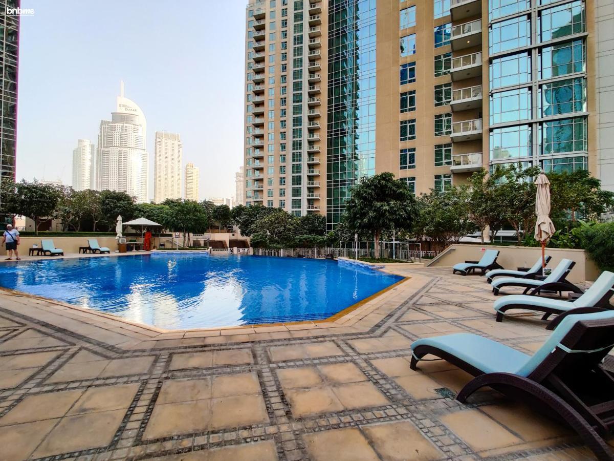 Apartment Fountains - Burj Khalifa - Luxury Interiors - 1304 Dubai