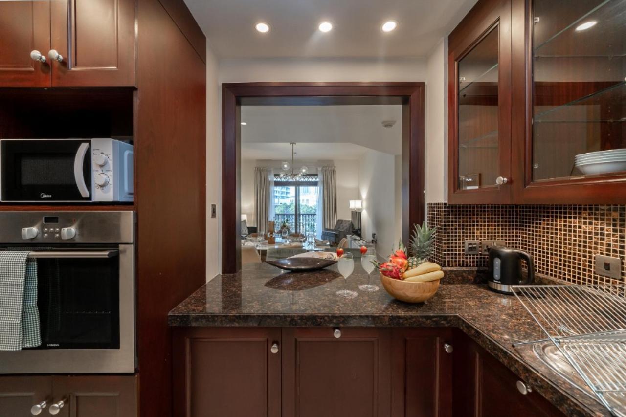 Durrani Homes - Glam Living Besides Mall- 2br With Study Third Converted Apartamento Dubai