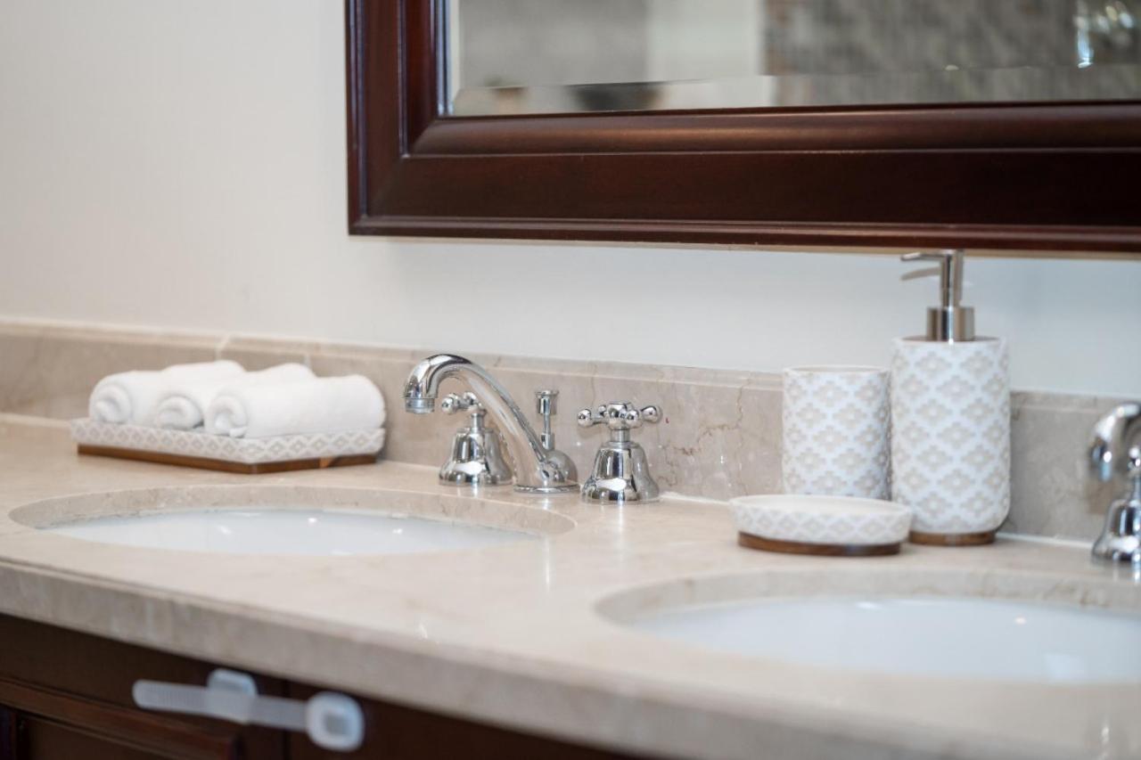 Durrani Homes - Glam Living Besides Mall- 2br With Study Third Converted Apartamento Dubai