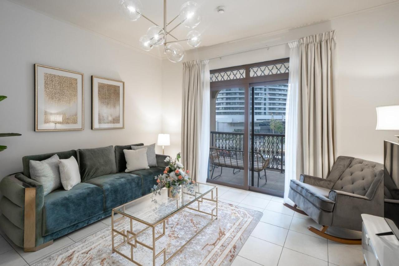 Apartamento Durrani Homes - Glam Living Besides Mall- 2br With Study Third Converted *