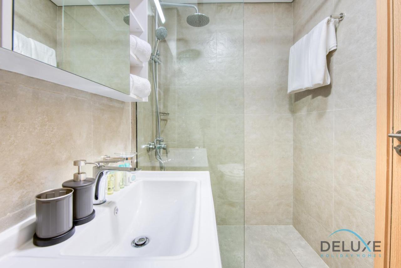 Urban Studio In Pantheon Elysee Jvc By Deluxe Apartment