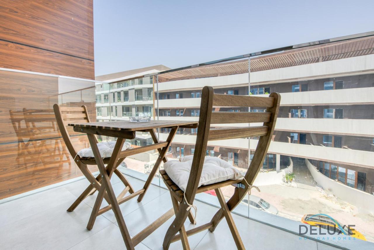 Urban Studio In Pantheon Elysee Jvc By Deluxe Apartment Dubai