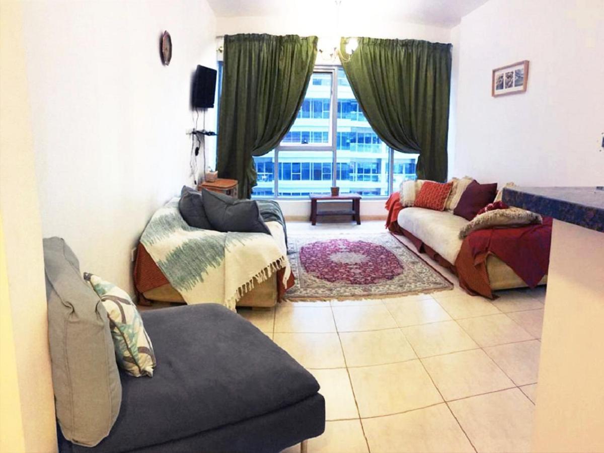 Apartment Octavius Home, Large 2 Bedroom Near Global Village & Outlet Mall