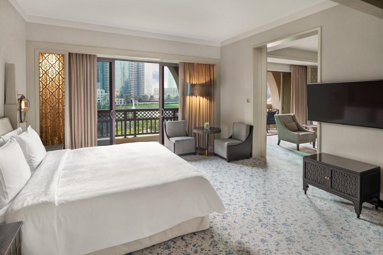 Palace Downtown Hotel