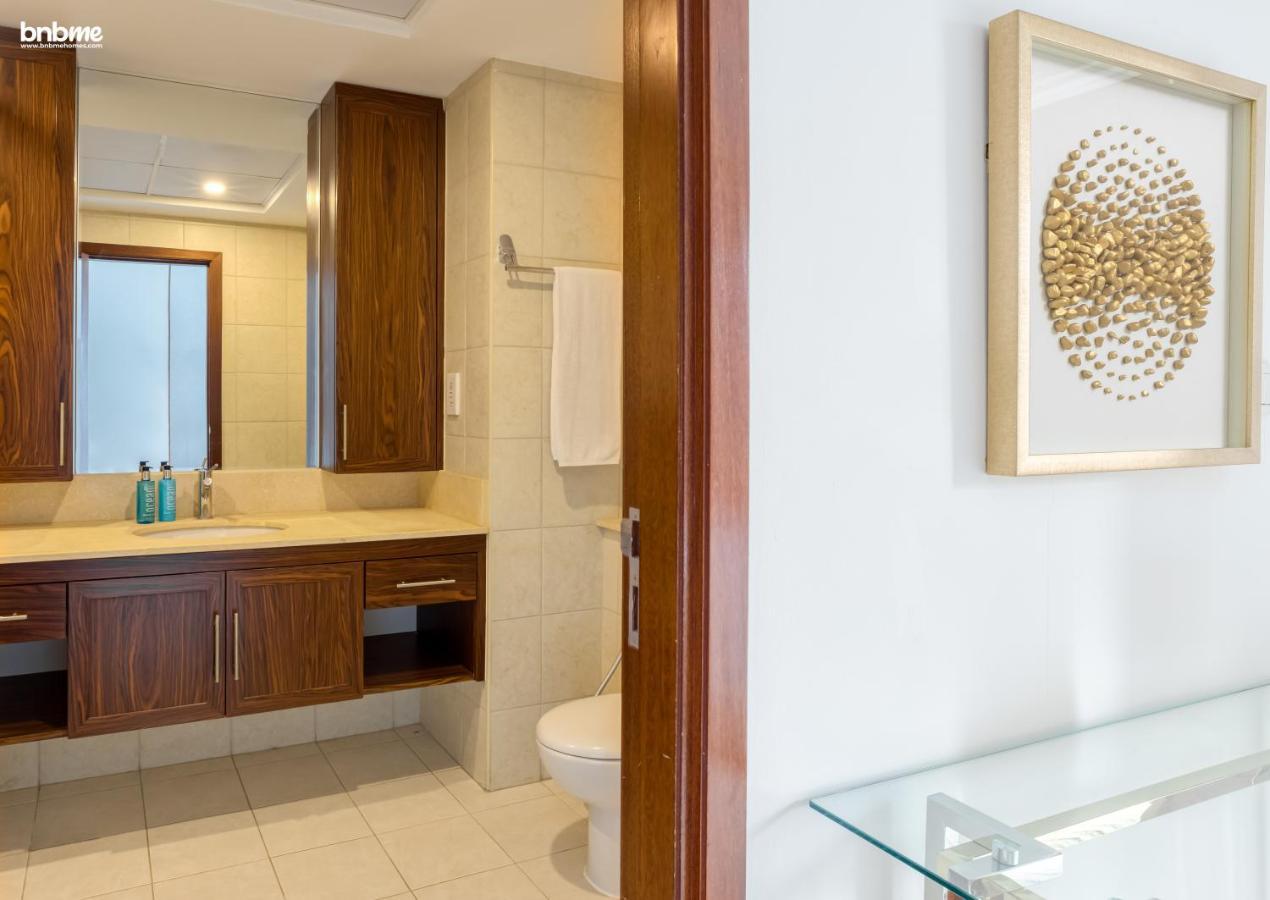 Fountains - Burj Khalifa - Luxury Interiors - 1304 Apartment
