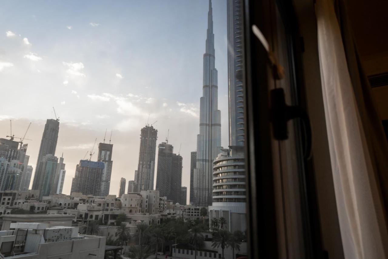 Durrani Homes - Glam Living Besides Mall- 2br With Study Third Converted * Dubai