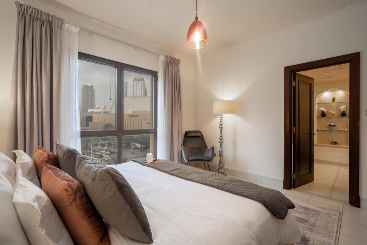 Durrani Homes - Glam Living Besides Mall- 2br With Study Third Converted Apartamento *