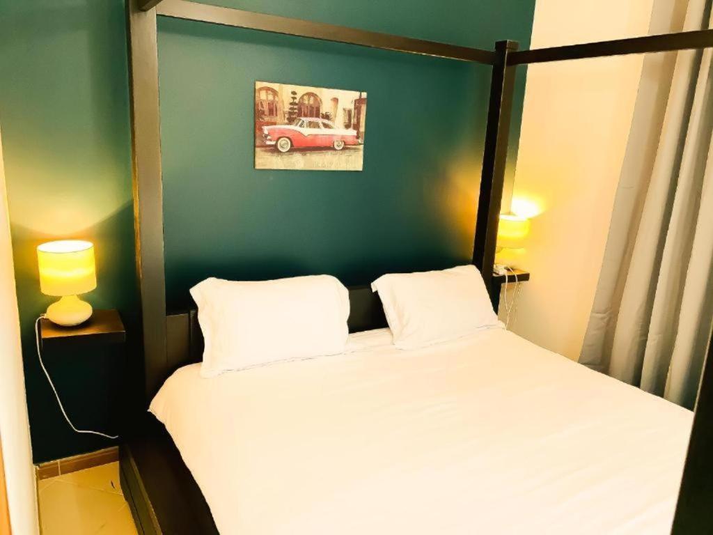 Apartment Royal Marina Dubai
