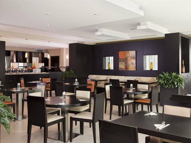 Express Dubai, Jumeirah By Ihg Dubai