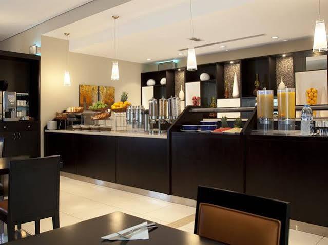 Express Dubai, Jumeirah By Ihg 3* Dubai