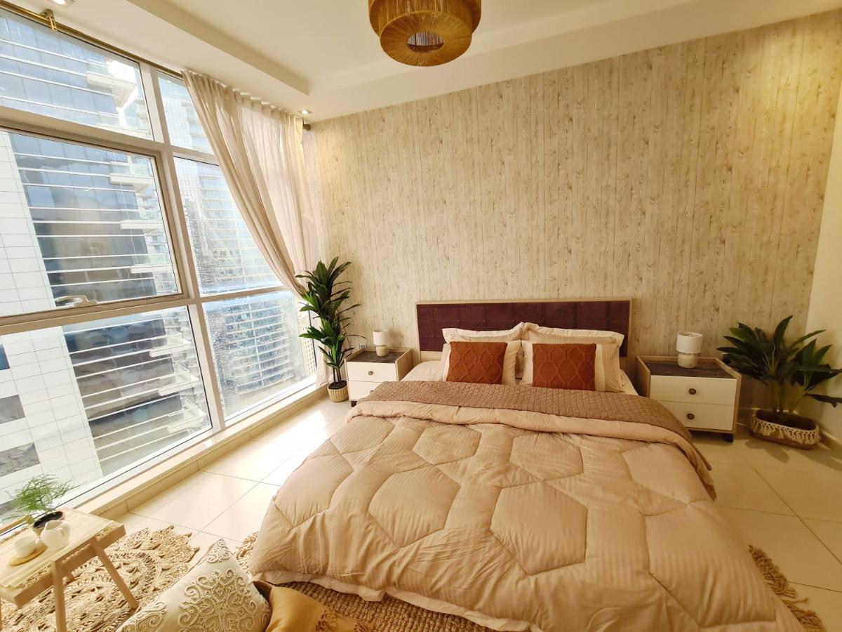 Hospedagem domiciliar Green Sky Holiday With Shared Kitchen And Lounge *