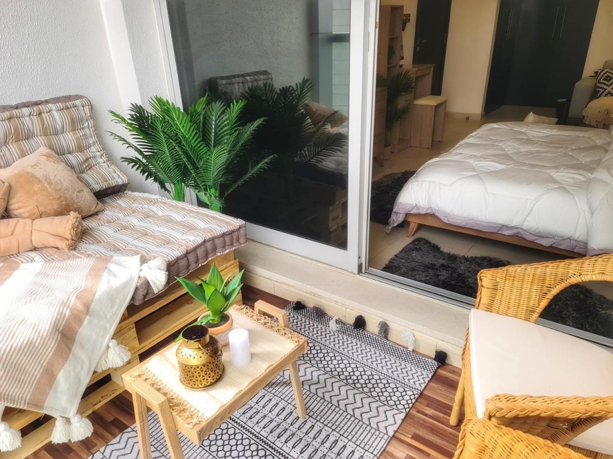 Hospedagem domiciliar Green Sky Holiday With Shared Kitchen And Lounge Dubai