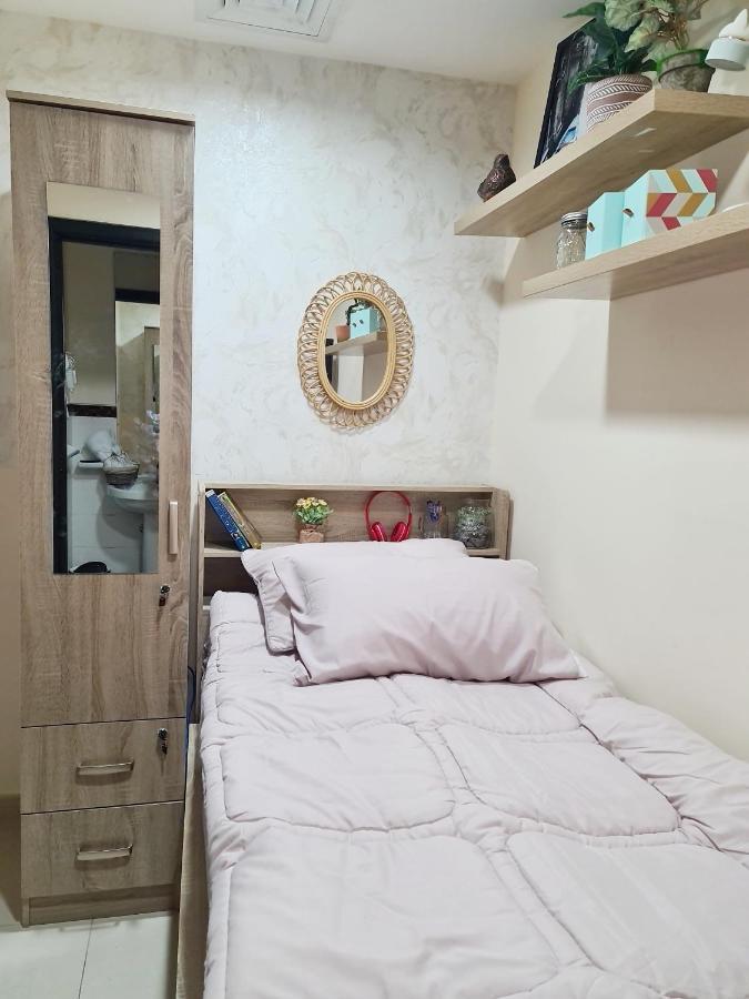 Green Sky Holiday With Shared Kitchen And Lounge Dubai