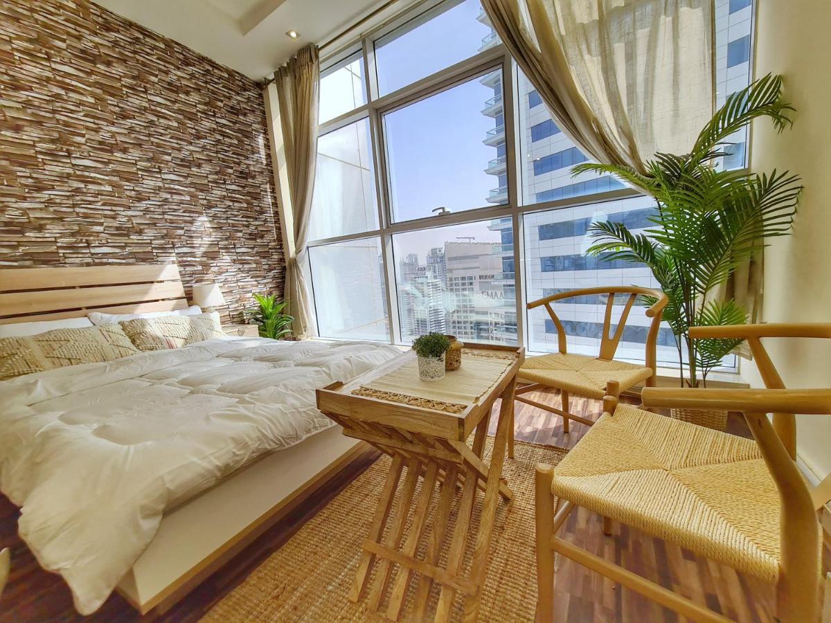 Hospedagem domiciliar Green Sky Holiday With Shared Kitchen And Lounge *