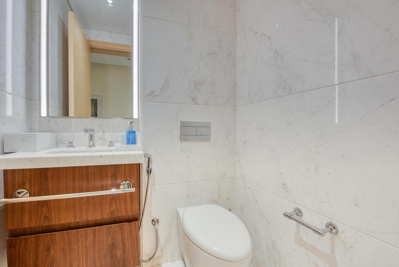 Apartamento Rh- Downtown Oasis, Spacious 01 Bedroom In Downtown Near Mall *