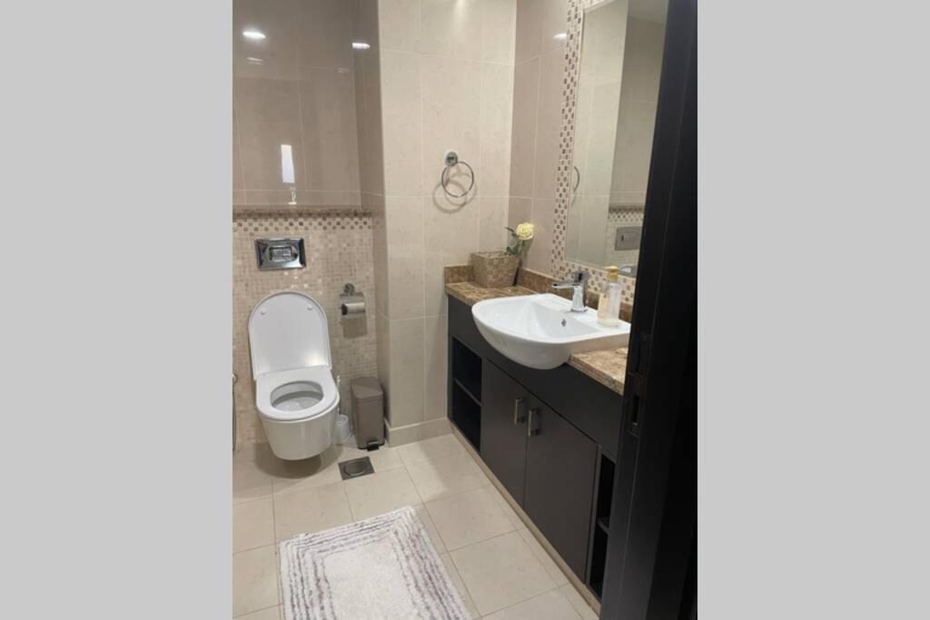Balqis Residense Palm Jumeirah,pool, Beach, Floor, Full Sea View, Restaurants Daire