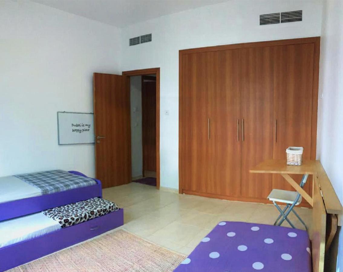 Octavius Home, Large 2 Bedroom Near Global Village & Outlet Mall * Dubai