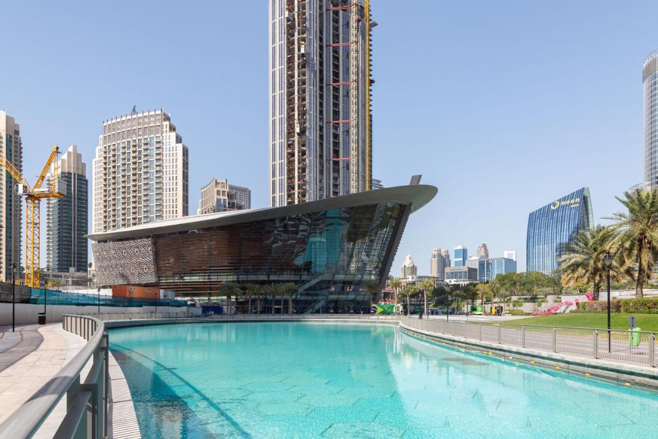 Frank Porter - Lofts Dubai